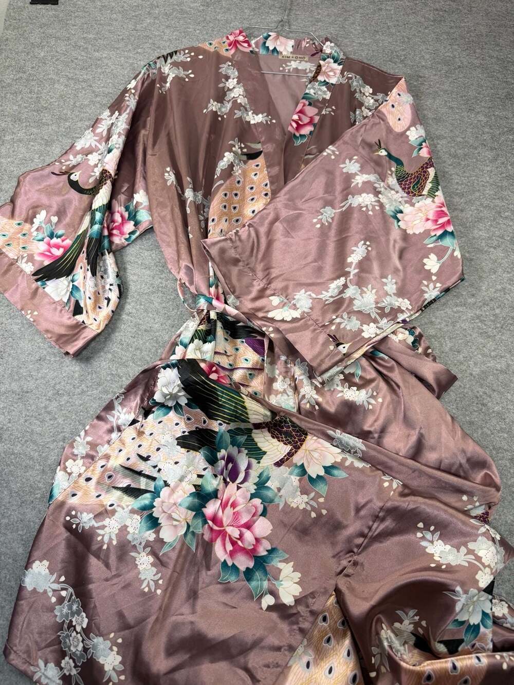 Kim + Ono Silk Style Peacock & Blossoms Long Kimono Robe Mauve Pink